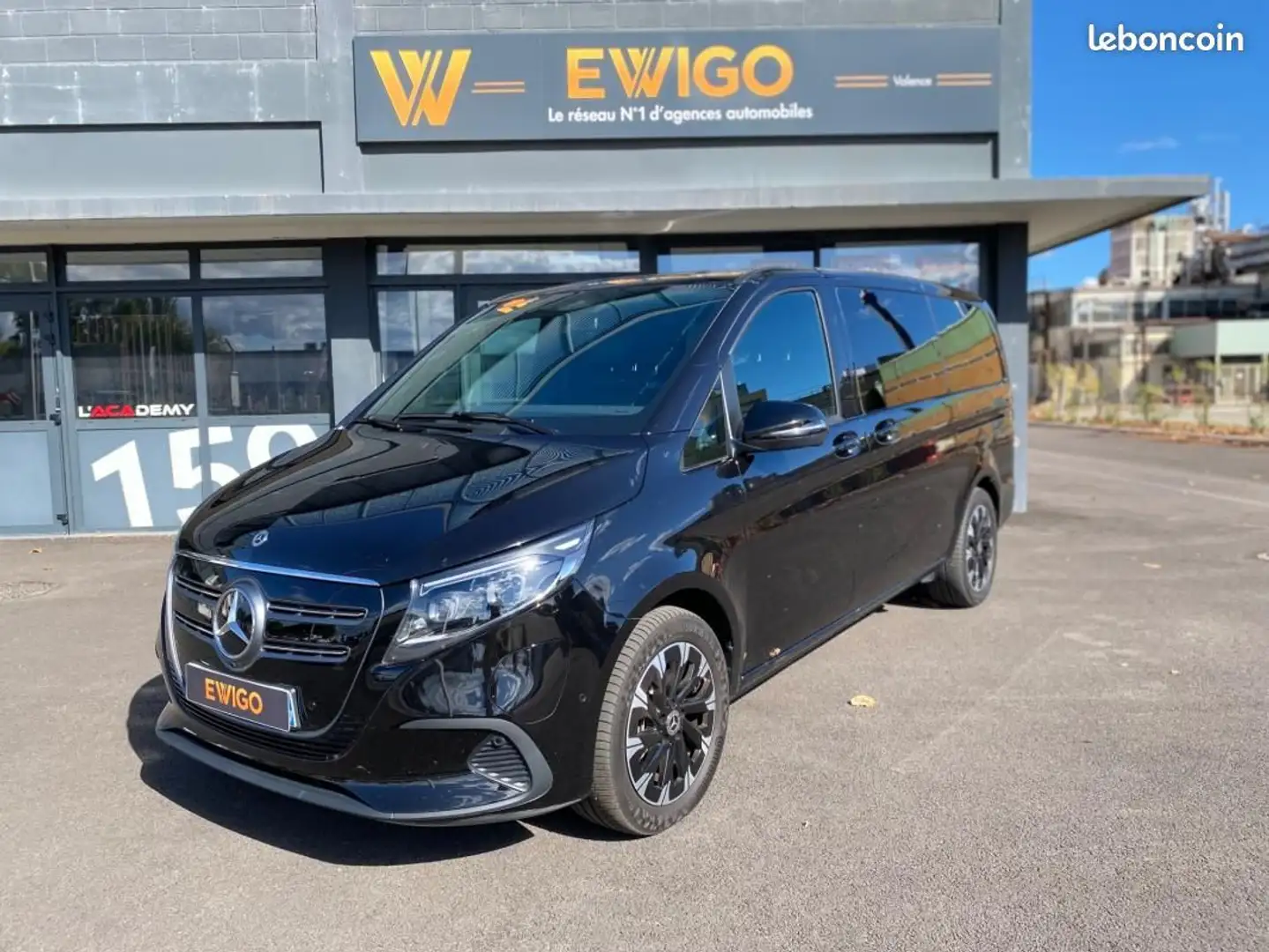 Mercedes EQV 2024 — Electric Van