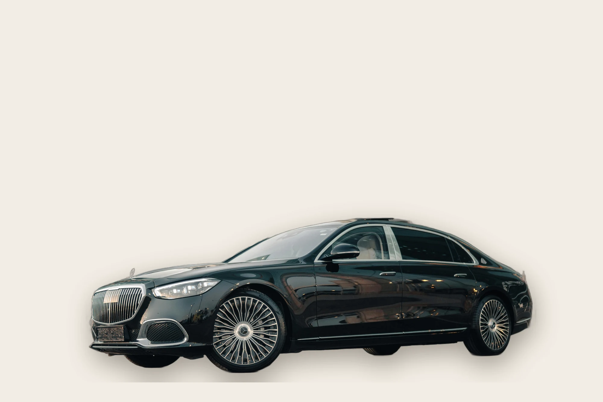 Mercedes Maybach chauffeur priv&eacute; Paris