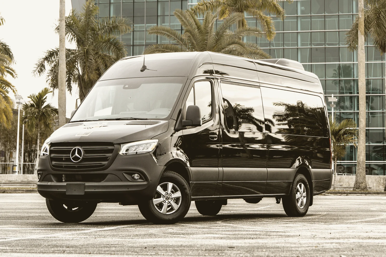 Mercedes Sprinter 16 places minibus Paris